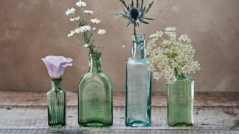 Hvordan kan man anvende vaser på kreative måter